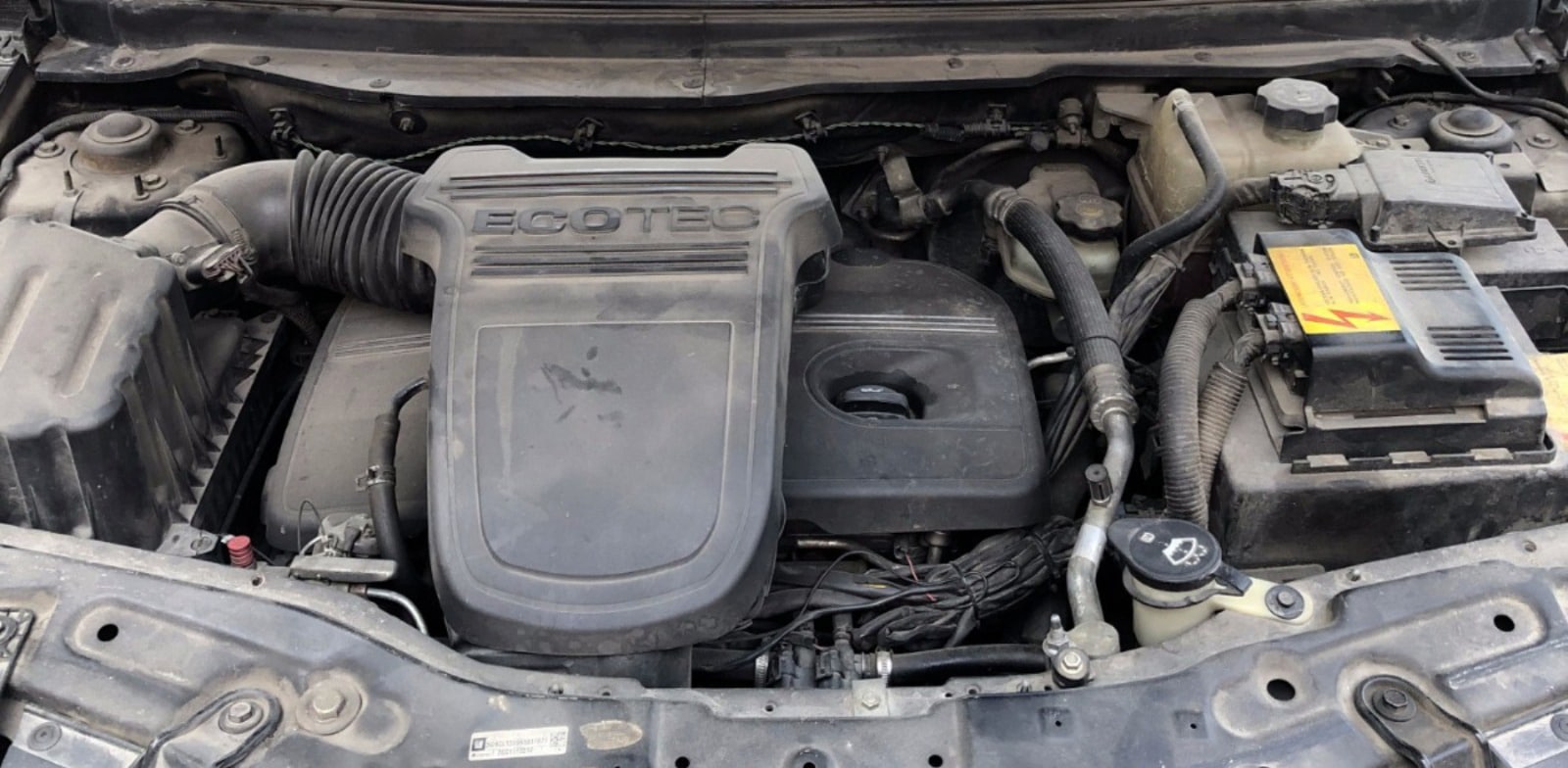 Antes — motor sujo